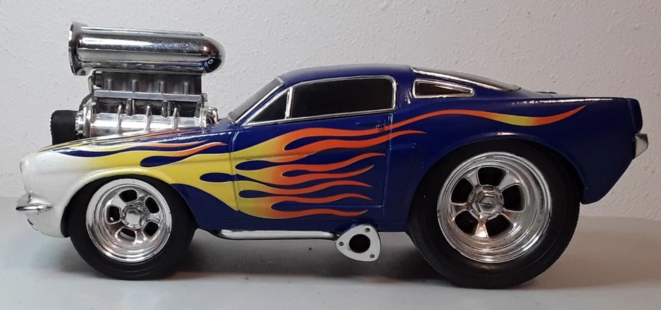 Muscle Machines , 1966 Ford Mustang , 1/18 Scale - Image 4 of 4