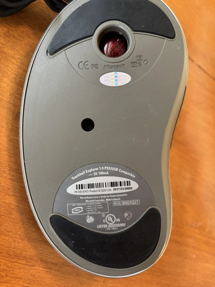 Microsoft Trackball Explorer 1.0 PS2/USB Compatible X05-87473 - Image 4 of 4