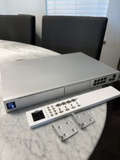Ubiquiti Networks 10G SFP Enterprise Security Gateway Appliance UDM-PRO UniFi