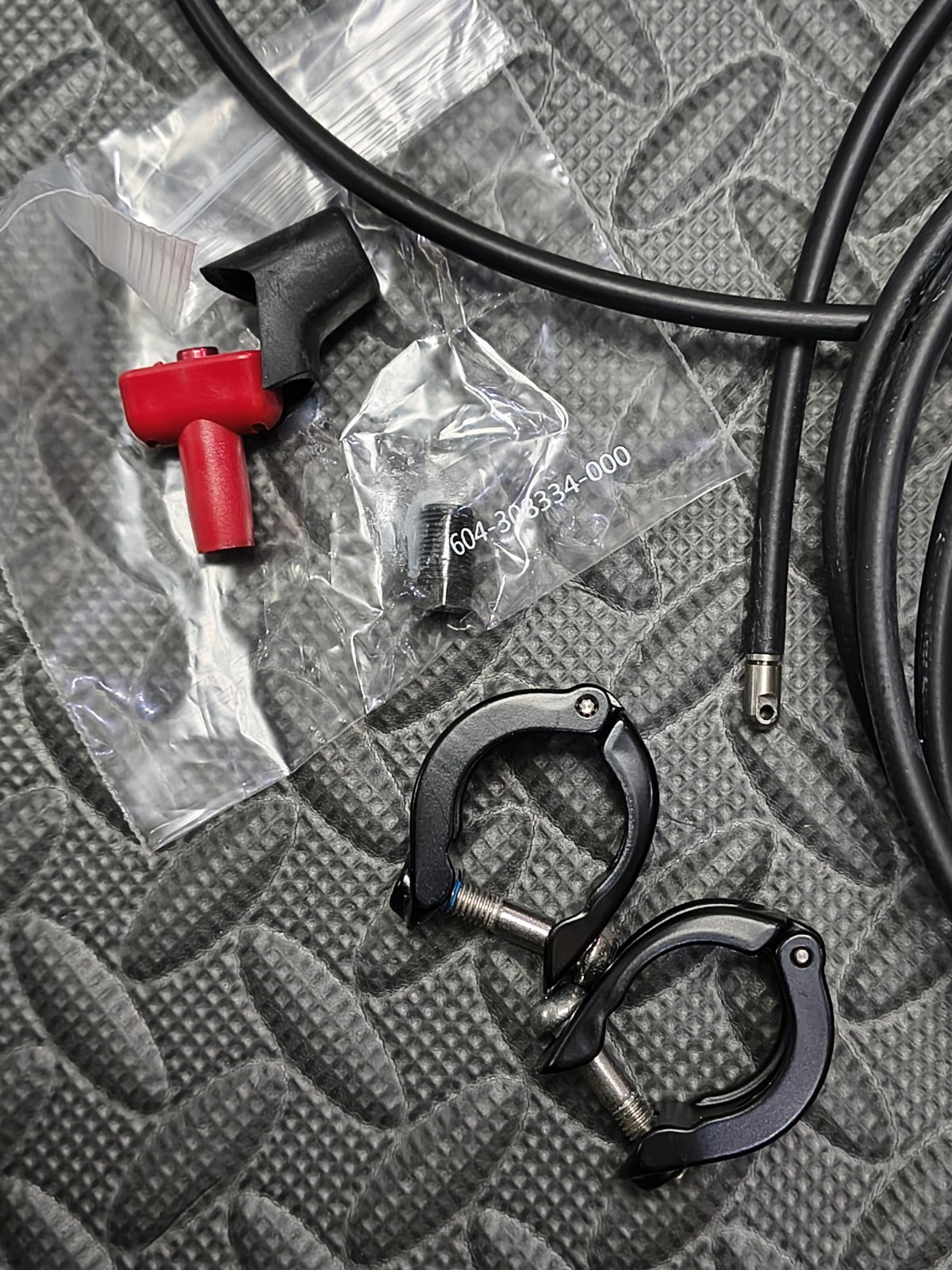 Sram G2 Ultimate Disc Brake 4-Piston Carbon Lever Silver Front/Rear Set