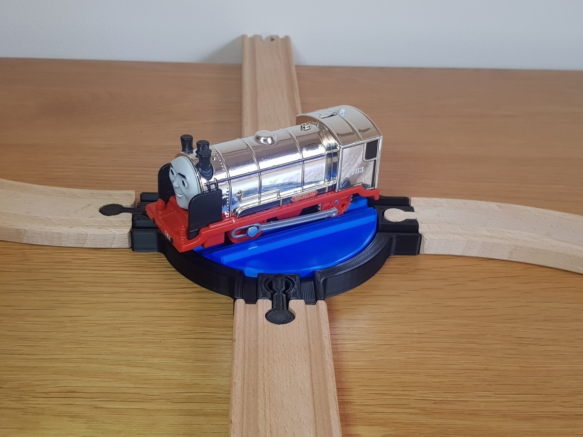 Small turntable for wooden train track, fits Brio, Lillabo