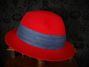 red felt hat mens