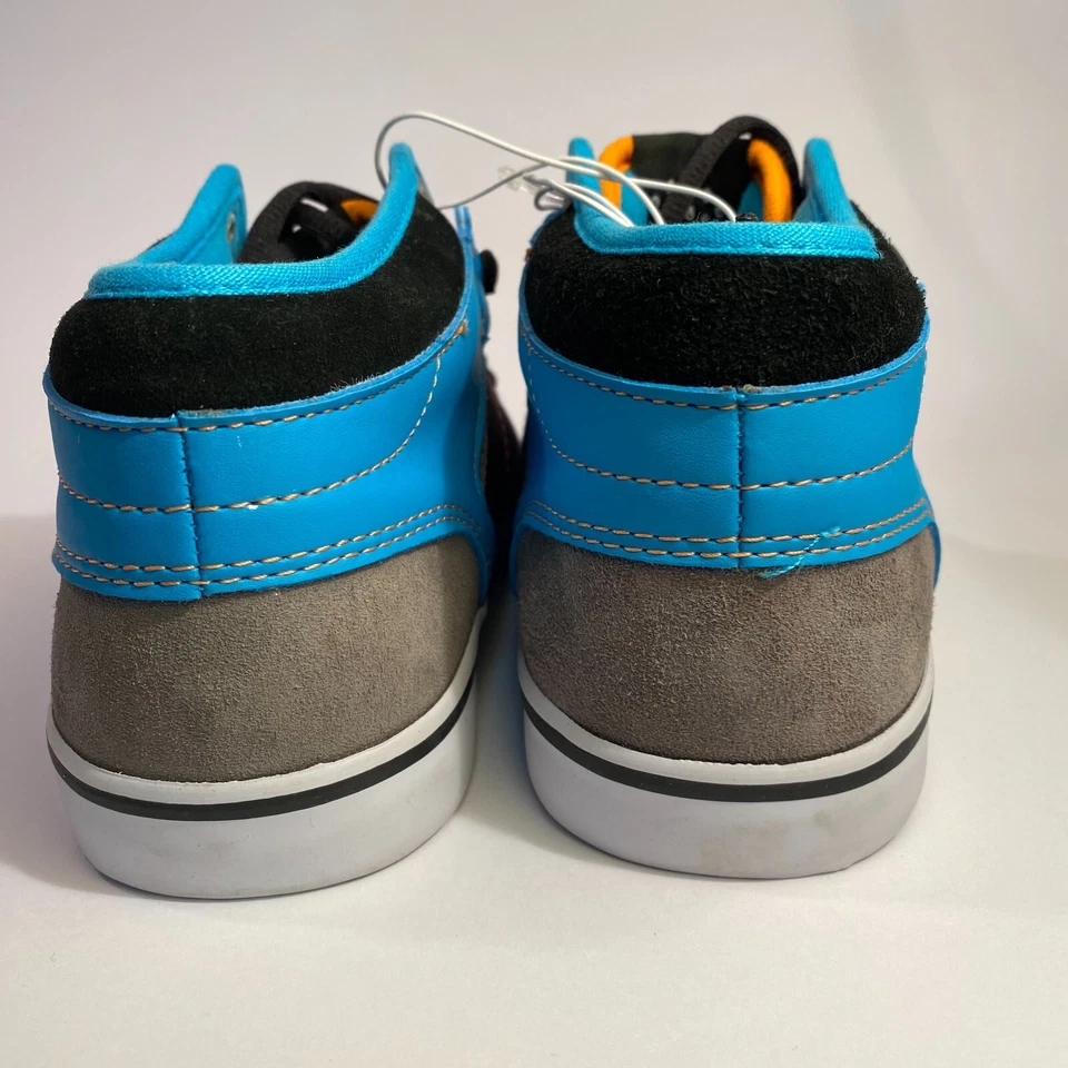Nuevo Shaun Blanco Zapatos de Patinaje Gamuza Lona Niños Niños Talla 5 Azul y Gris Foto 2 de 4