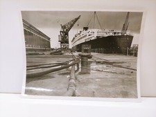1950 Steamship Queen Mary Docked Clearing Waste Oil B&W Photograph 6x8