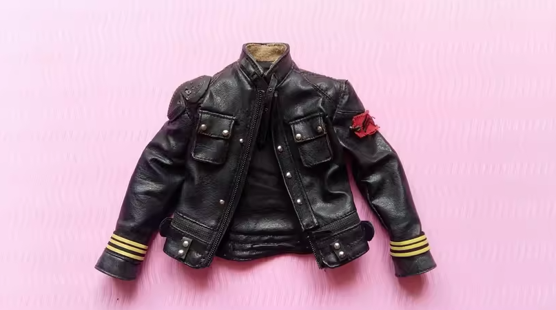 Jacket Figure Hot Toys MMS100 Terminator Salvation 1/6 Marcus Wright collectible-image