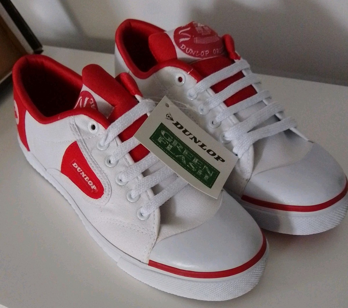 Dunlop Green Flash Trainers NEW UK size White and Red UK