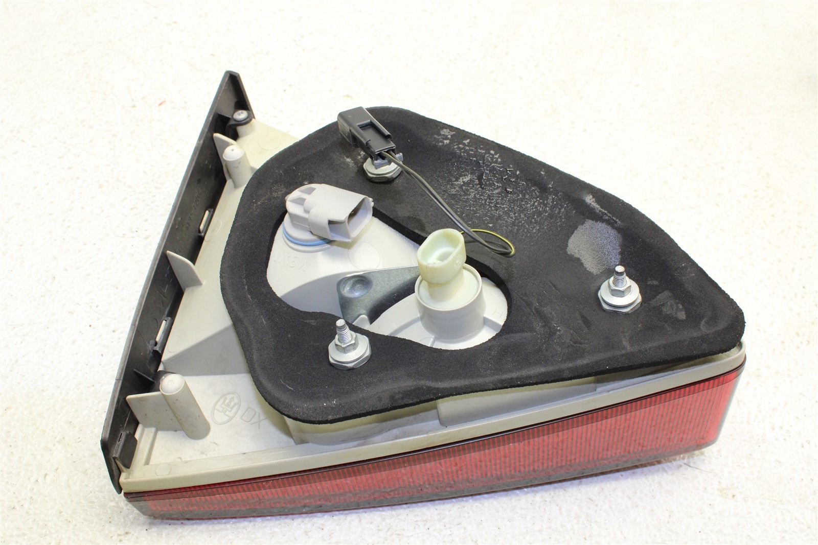 2013 Maserati GranTurismo Rear Right Inner Trunk Tail Light Lamp 285757 08-13