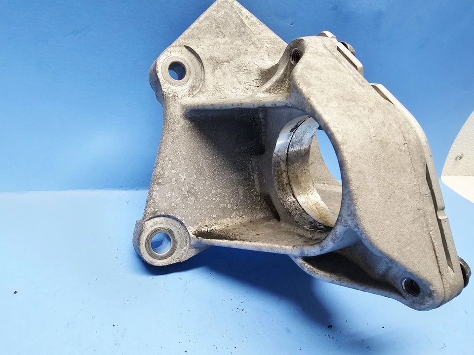 Nissan Altima 2007-2012 pasajero derecho CV EJE SOPORTE SOPORTE SOPORTE OE  Foto 3 de 4