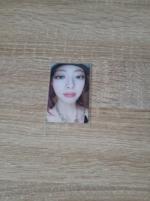 Itzy Yuna Photocard 