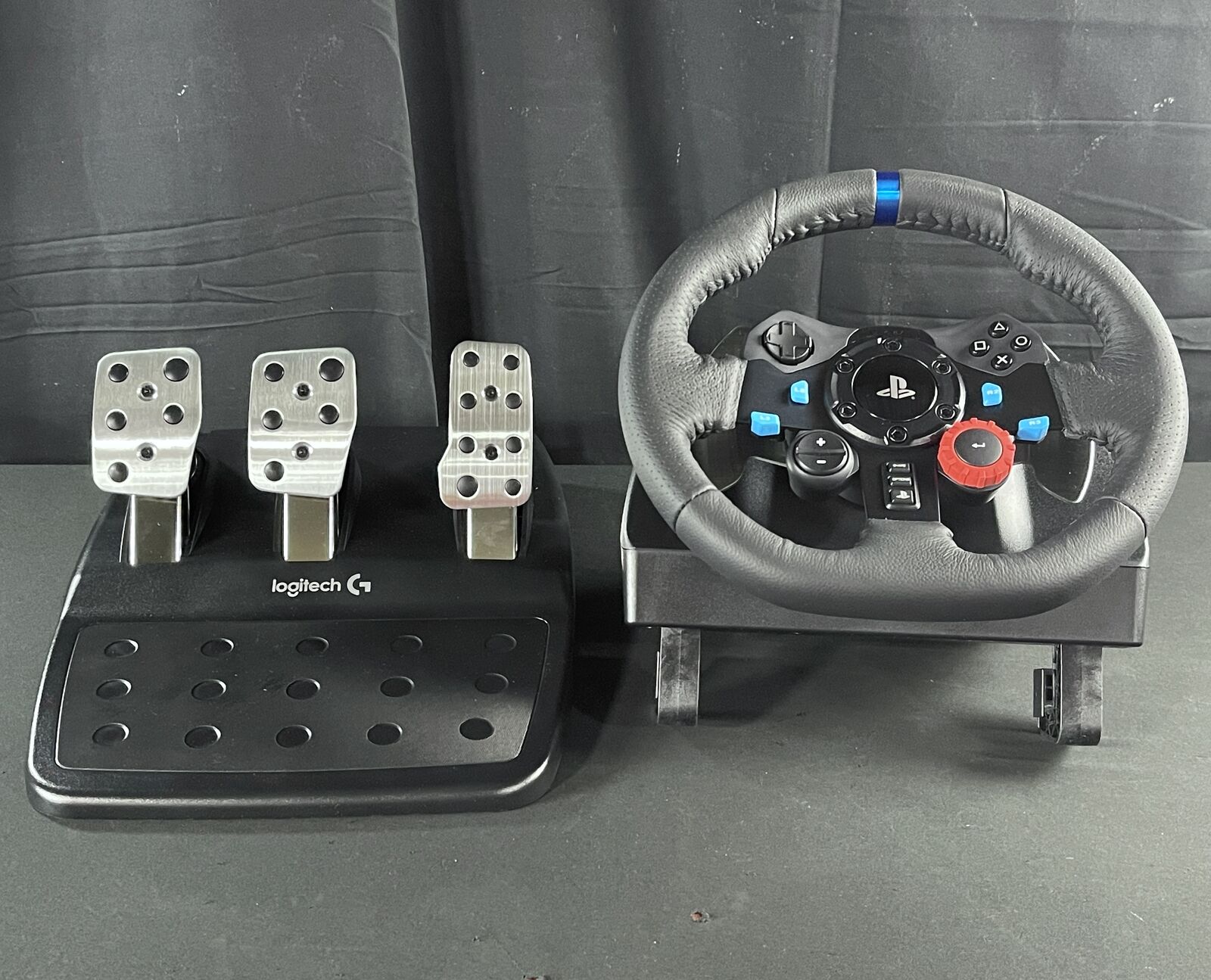 Logitech G29 Driving Force Racing Wheel & Pedals For PS3 PS4 PS5 & PC Used