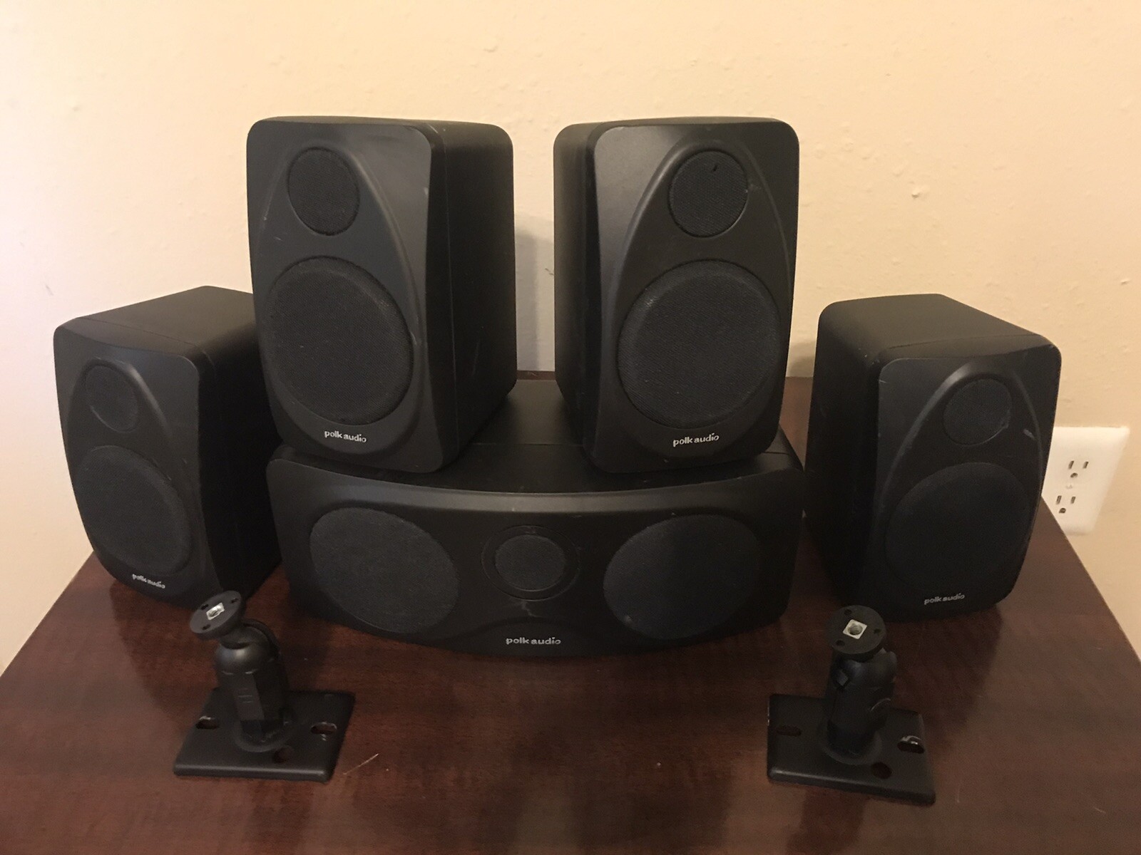 polk audio rm 2300 satellite speakers