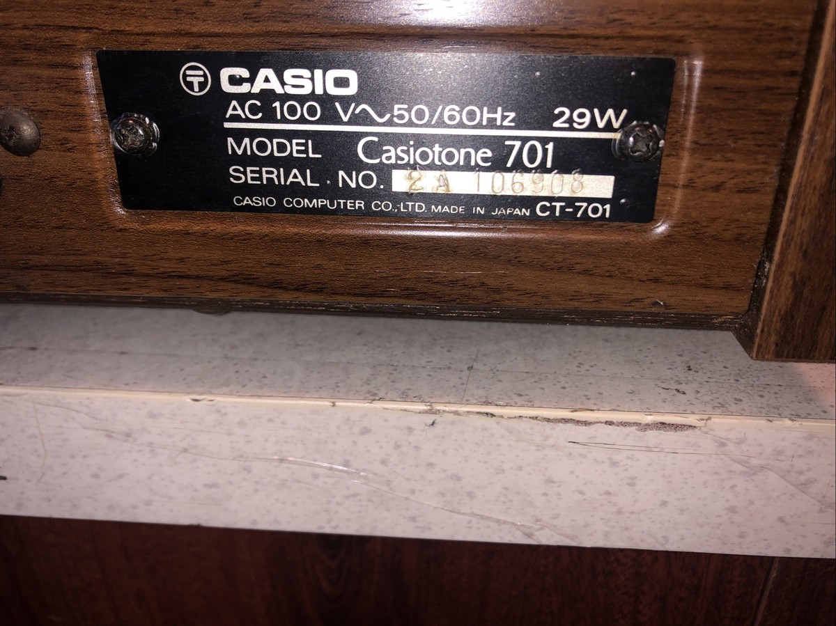 Vintage Casio Casiotone 701 Keyboard/Synthesizer 1981 Vintage Casio Casiotone 701 Keyboard/Synthesizer 1981
