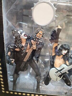 2002 McFarlane Limited Edition KISS ALIVE Box Set Stage 2002 McFarlane Limited Edition KISS ALIVE Box Set Stage