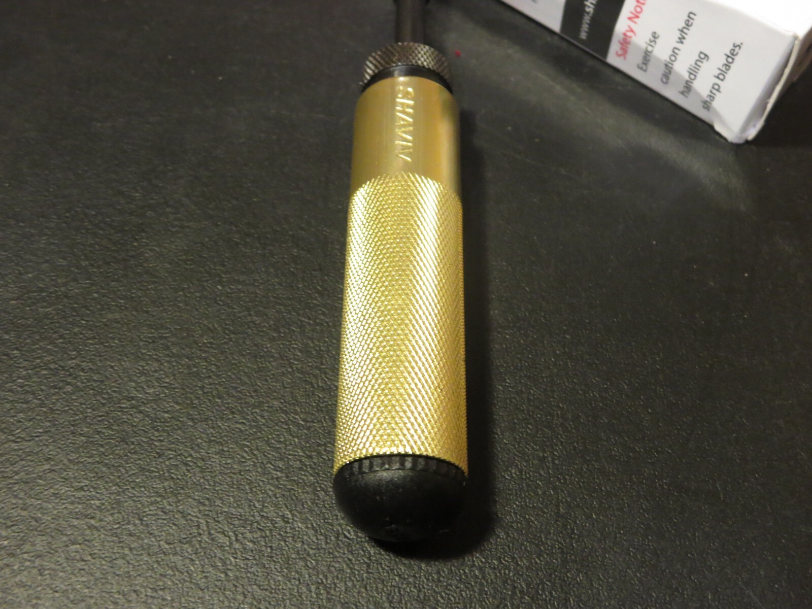 Vargus Shaviv Aluminum Handle  Tool Finishing with 2 blades new in the box