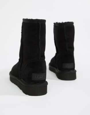 UGG Australia Classic Short(5825, Sheepskin Lining UGG Australia Classic Short(5825, Sheepskin Lining