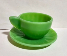 AKRO AGATE JADEITE CUP  SAUCER GREEN ANTIQUE TEA CHILD CHILDREN JADE ORIGINAL
