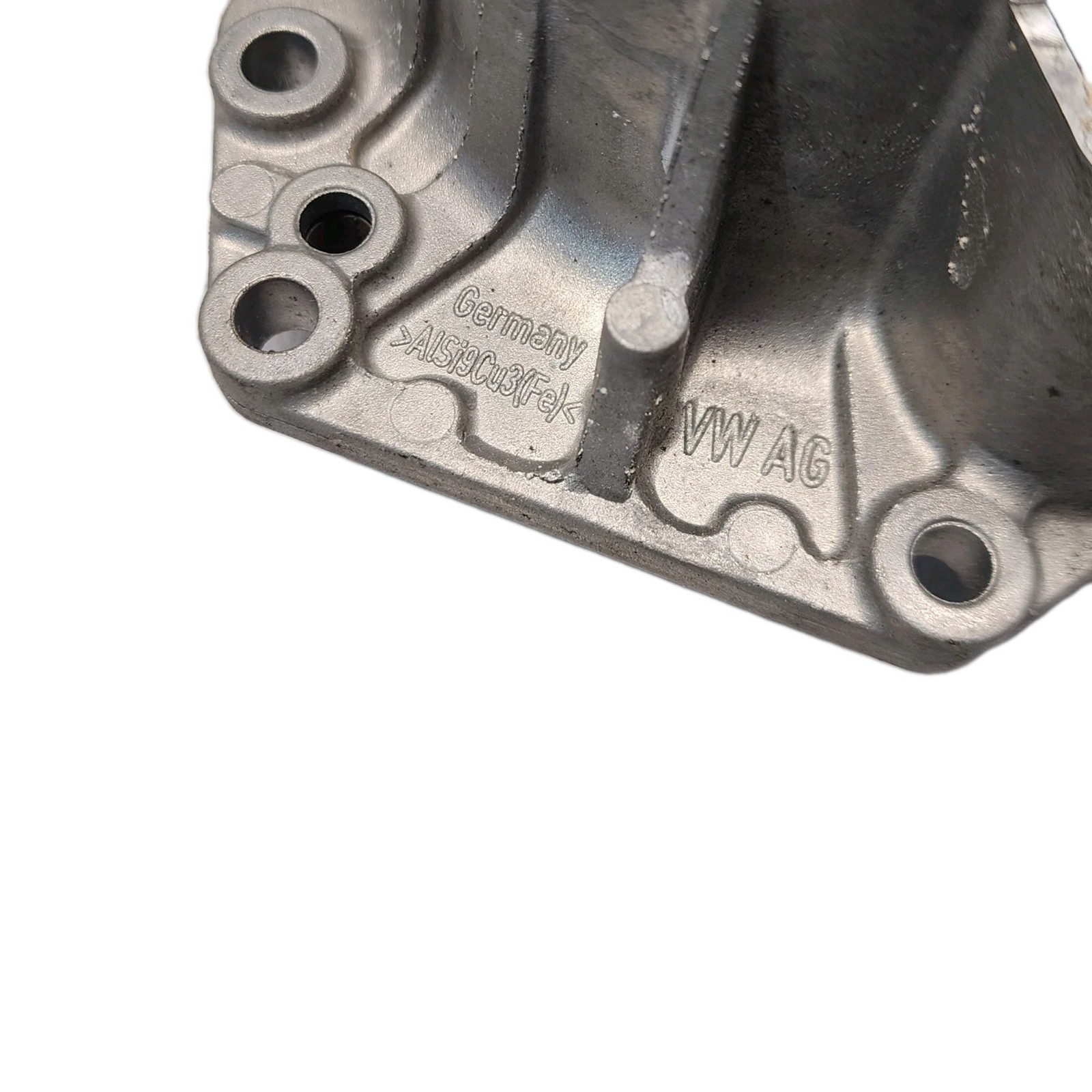 Bentley Bentayga 2017-2020 Water pump P/N 07P121008C
