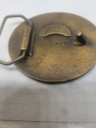 Native American Indian Canoe on river 1976 Indiana Metal Craft belt Buckle W99 - Picture 4 of 5