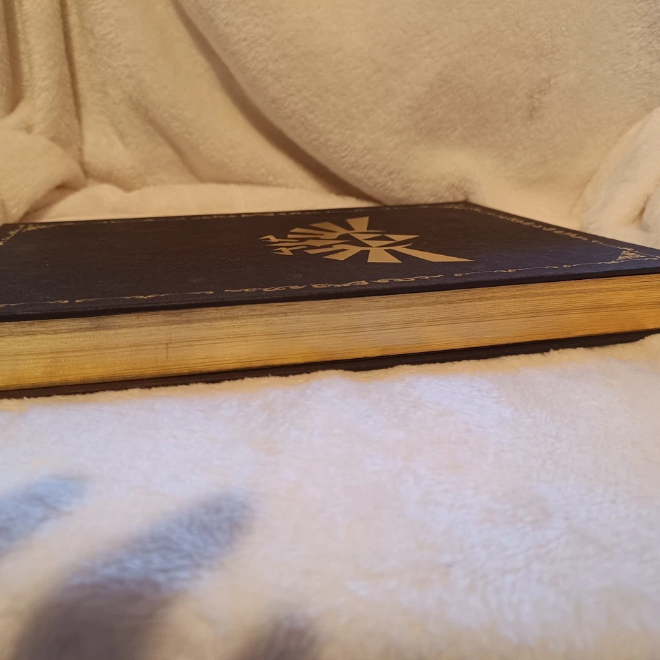The Legend of Zelda: Twilight Princess HD Collector's Edition Hardbook Guide  - Image 4 of 4