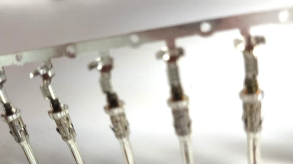 1K piezas RL ITT CAÑÓN APK-PB25A10-002 Pin Contacto Tamaño 2,5 mm Lata Crimpada Foto 3 de 4