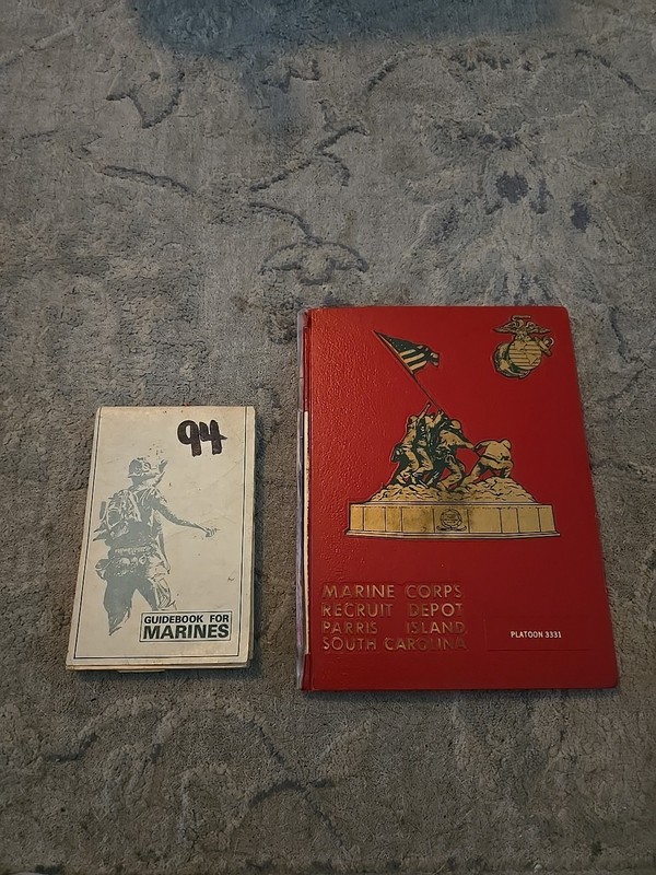 US MARINES Vintage Guidebook For 1977 And Platoon 3331 Grad Book