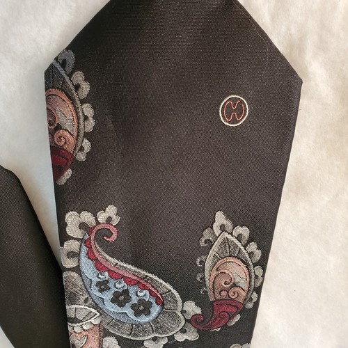 Mens Halston III Tie Made in USA - Picture 3 of 3