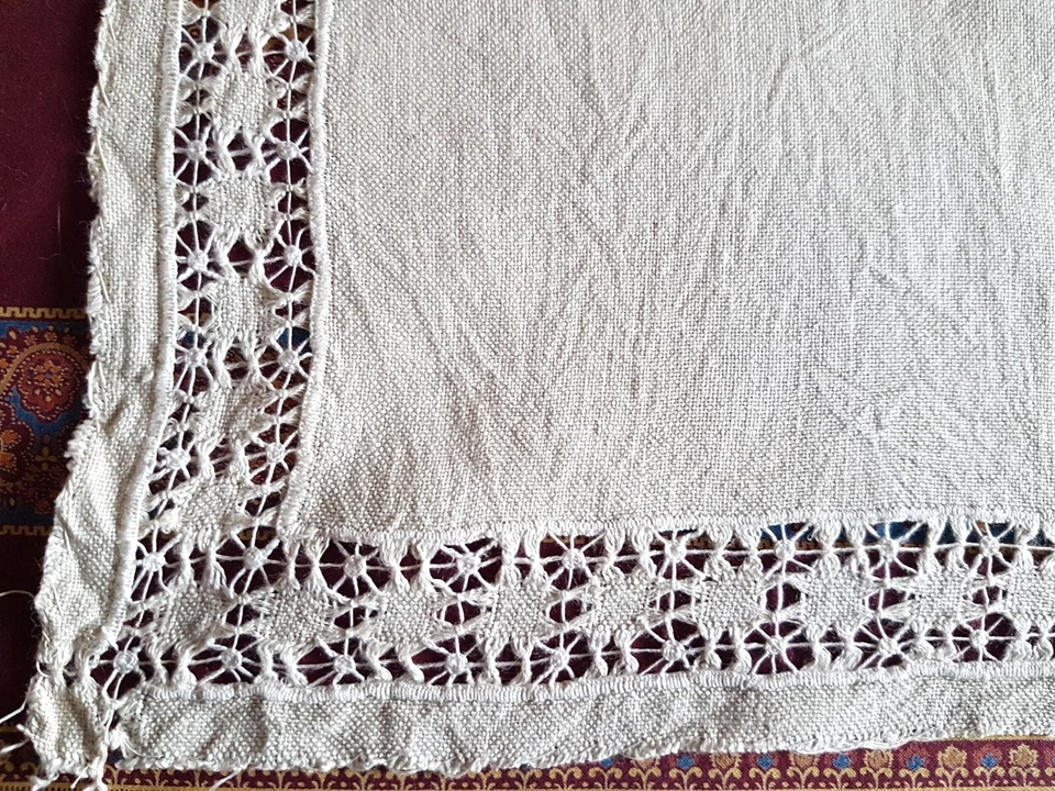 BRODERIE - pièce de toile de lin brodée - 48 cm x 48 cm - Photo 3/3