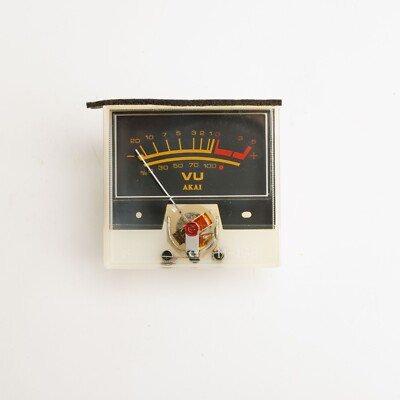 AKAI 4000DS MK-II Reel to Reel Volume Unit Meter b