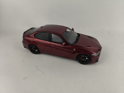 Alfa Romeo Giulia Quadrifoglio Otto OT284 Ottomobile rot Modellauto 1:18 Selten