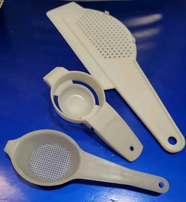 VTG Fuller Brush Mesh Strainer Tupperware Egg Separator White Pot Drainer