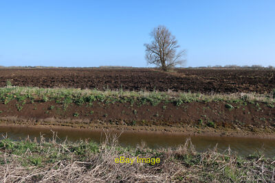 Foto 12x8 Ackerland an bloßen Löchern Die Eremitage wird bald ein bloßes Loch onc2021