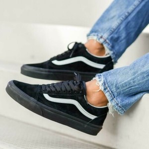size 6 vans old skool