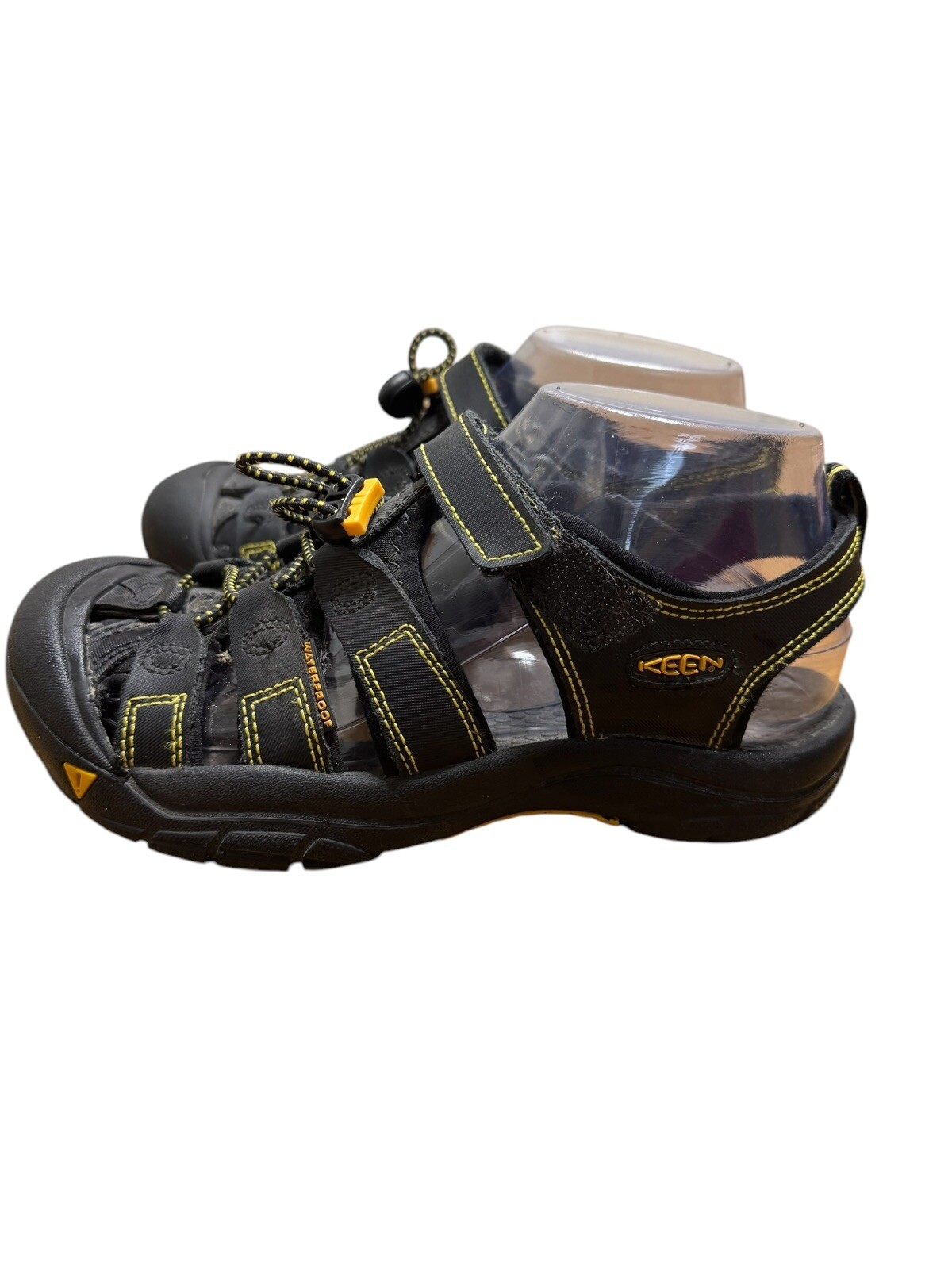 Sandali da trekking Keen neri punta chiusa unisex Y4 impermeabili lavabili lago fiume
