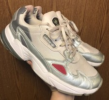 ORO ROSA Adidas Falcon Mujer Zapatos para Correr Talla 9 Blanco Gris Rosa Plata