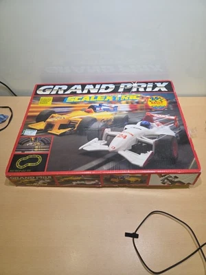 Scalextric C653 Grand Prix Race Set RARE Avon Tyres Working - Image 1 of 4
