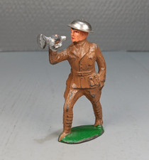 Vintage Barclay Manoil Lead Metal Toy Soldier Playing Blowing Bugle Horn 40s