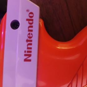 Nintendo OEM 1985  NES Zapper Duck Hunt Light Gun Authentic NES-005 Orange