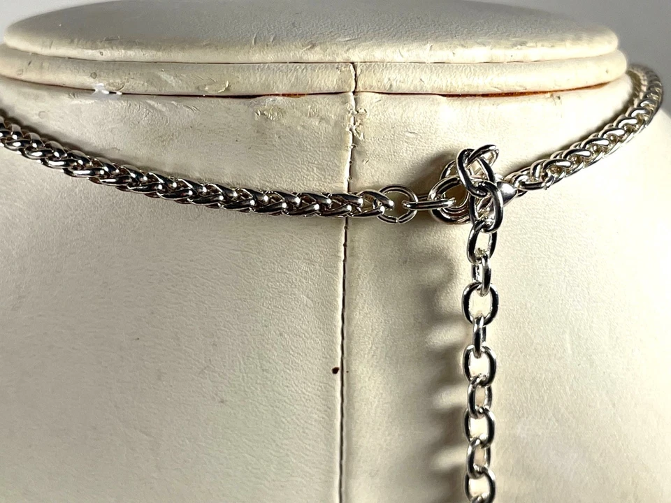 Montana Silversmiths Roped Star吊坠项链银色和金色电镀 — 第 4/4 张图片