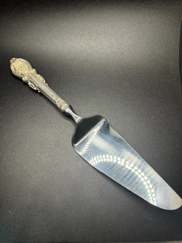 Sir Christopher by Wallace Sterling Silver Cake/Pie Server 10 3/4"