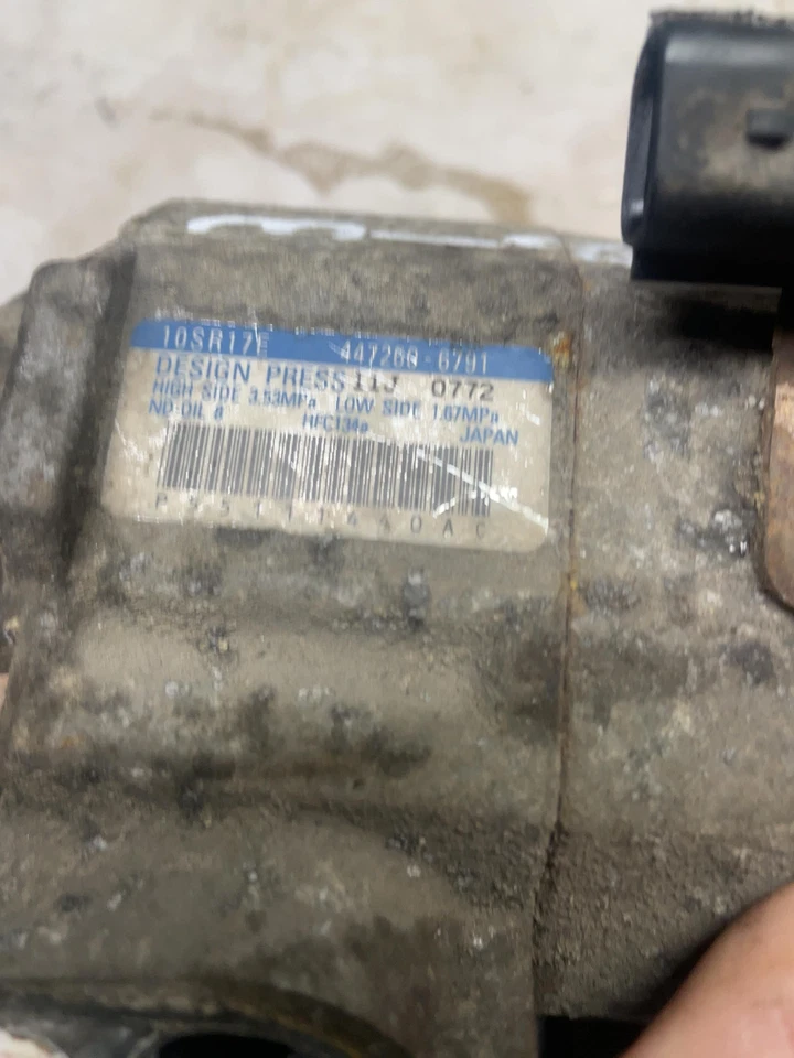 Compresor de aire acondicionado Dodge Durango 09 Aspen 2008-2009 con aire acondicionado trasero 4,7 L OEM Foto 3 de 4