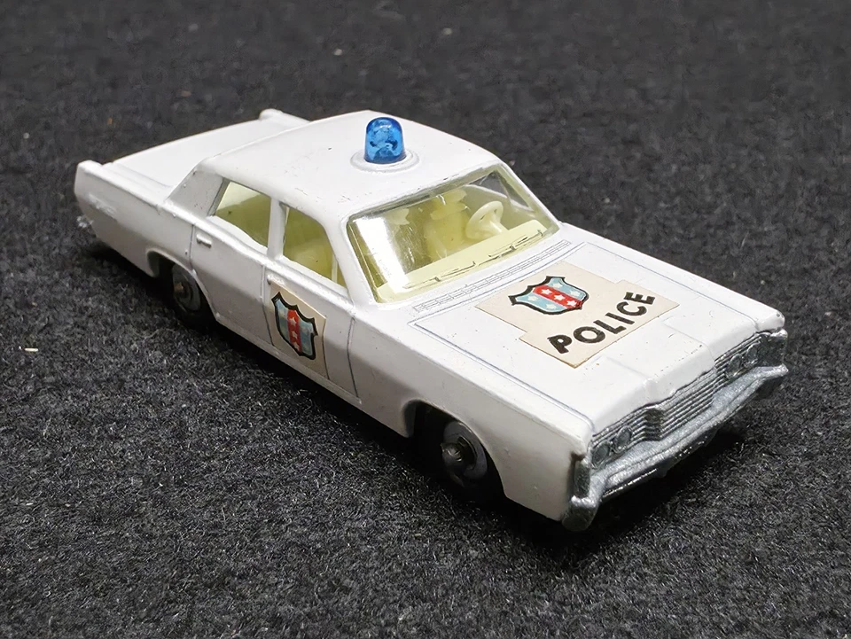 Matchbox 1-75 Regular Wheels #55 Police Car with Original E4 Box w/ Blue Light - Image 4 of 4