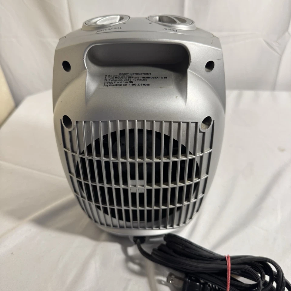 Lasko Ceramic Indoor Heater w/ Adjustable Thermostat - Image 4 of 4
