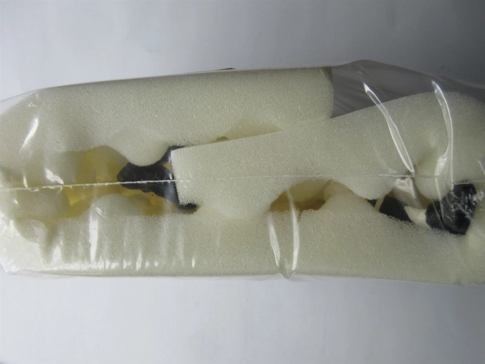 1990 Hartland Statue Roberto Clemente Pittsburgh Pirates Limited Edition - Image 3 of 4