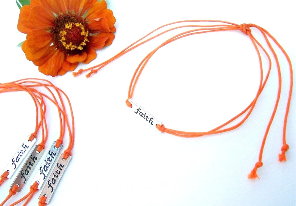 LOTE DE 5 PULSERAS O TOBILLERAS: FE FOCAL/CORBATA EN MUÑECA O TOBILLO/CORDONES ENCERADOS/15" Foto 2 de 4