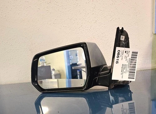 2018 chevy traverse door mirror Left (power manual folding) silver