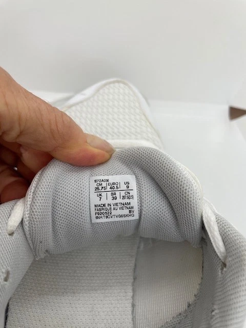 Asics Shoes Womens 9 Gel Rocket Volleyball sneakers White Navy NWOT - Image 3 of 4