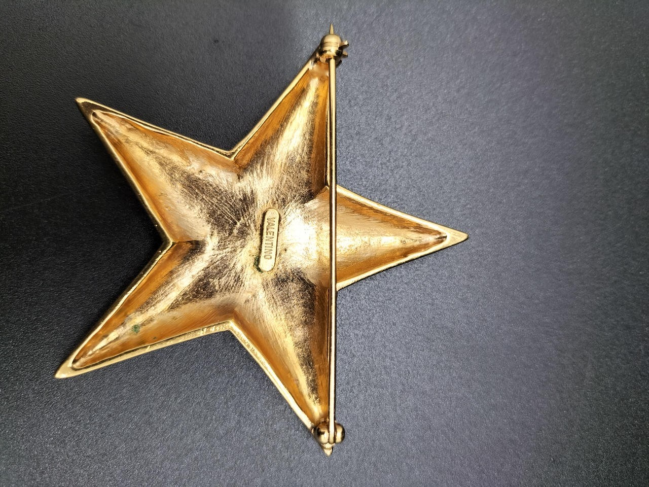 VALENTINO Star/Vintage  Brooch Orange Gold Used thumbnail 3