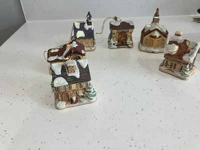 M.J. Hummel Weihnachtsschmuck 5er Set Leuchtgebäude Keramik Vintage SCHÖN