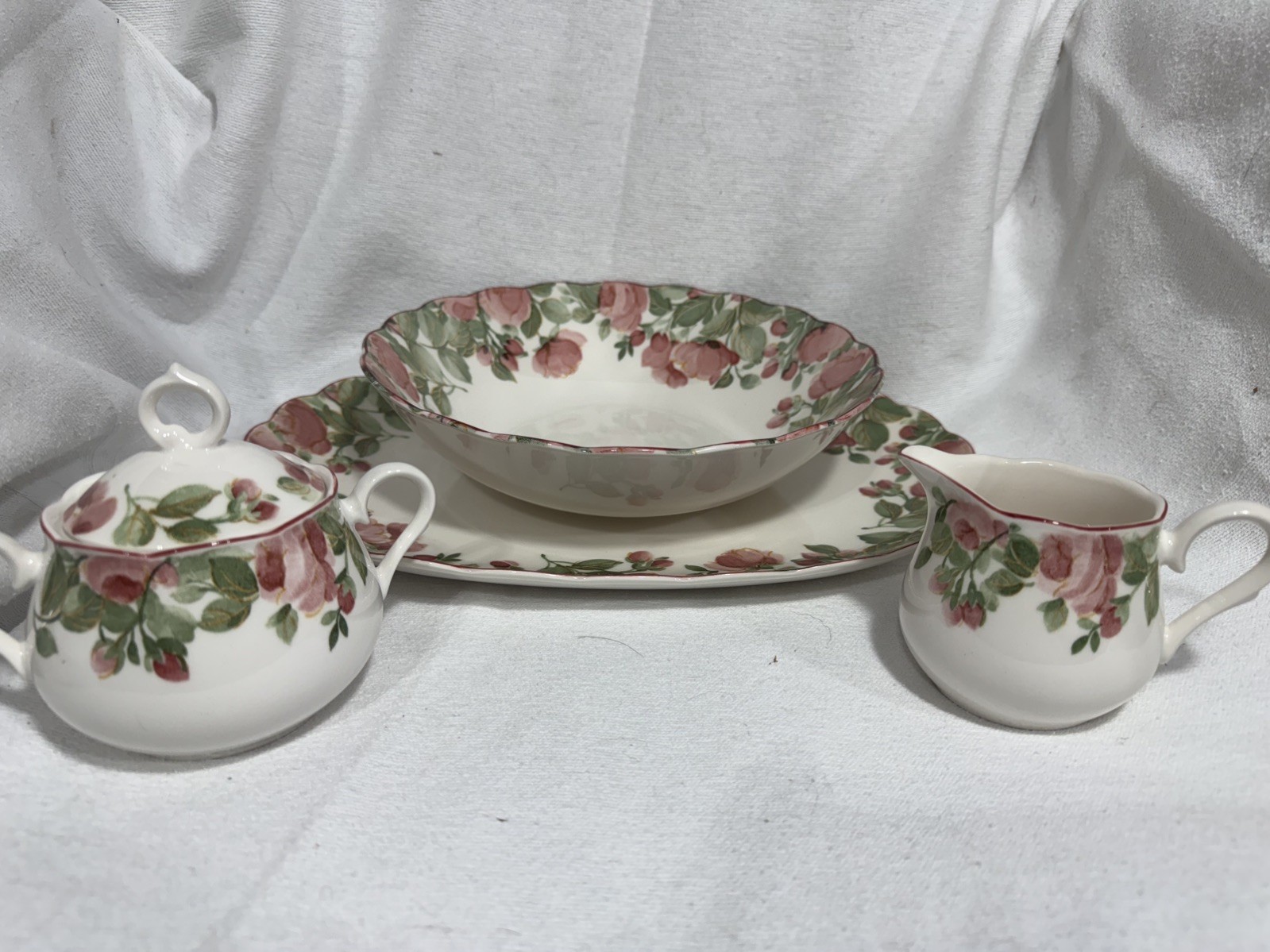 NIKKI Fine Tablewear “Precious” 4-Piece Serving Set – Estate