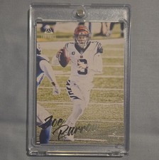 2020 Panini Chronicles Luminance Joe Burrow #201 Cincinnati Bengals Rookie Card. rookie card picture